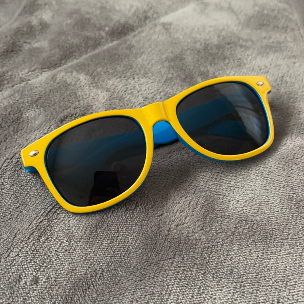 Pacifico Two-Tone Sunglasses